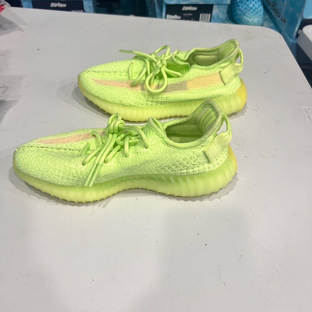 Adidas Yeezy Boost 350 V2 Glow - Picture 7 of 8